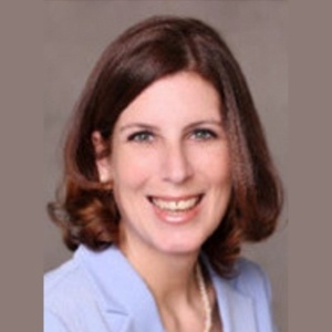 Mrs Stefanie Widrig